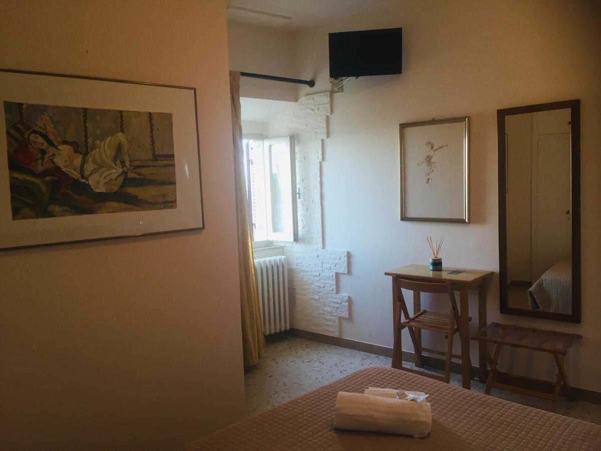 Castello - Solo Pernotto Hotel Cupra Marittima Luaran gambar