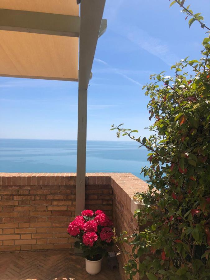 Castello - Solo Pernotto Hotel Cupra Marittima Luaran gambar